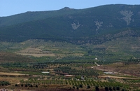 Sierra de la Virgen y campos de cultivo vistos desde Illueca